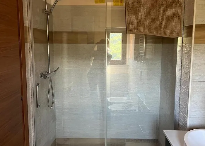 Апартаменты The Nest In Among The Greens And Mountains