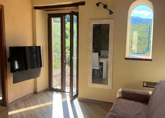 The Nest In Among The Greens And Mountains Апартаменты